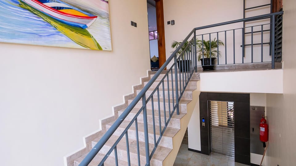 Facade/entrance, Balcony/Terrace