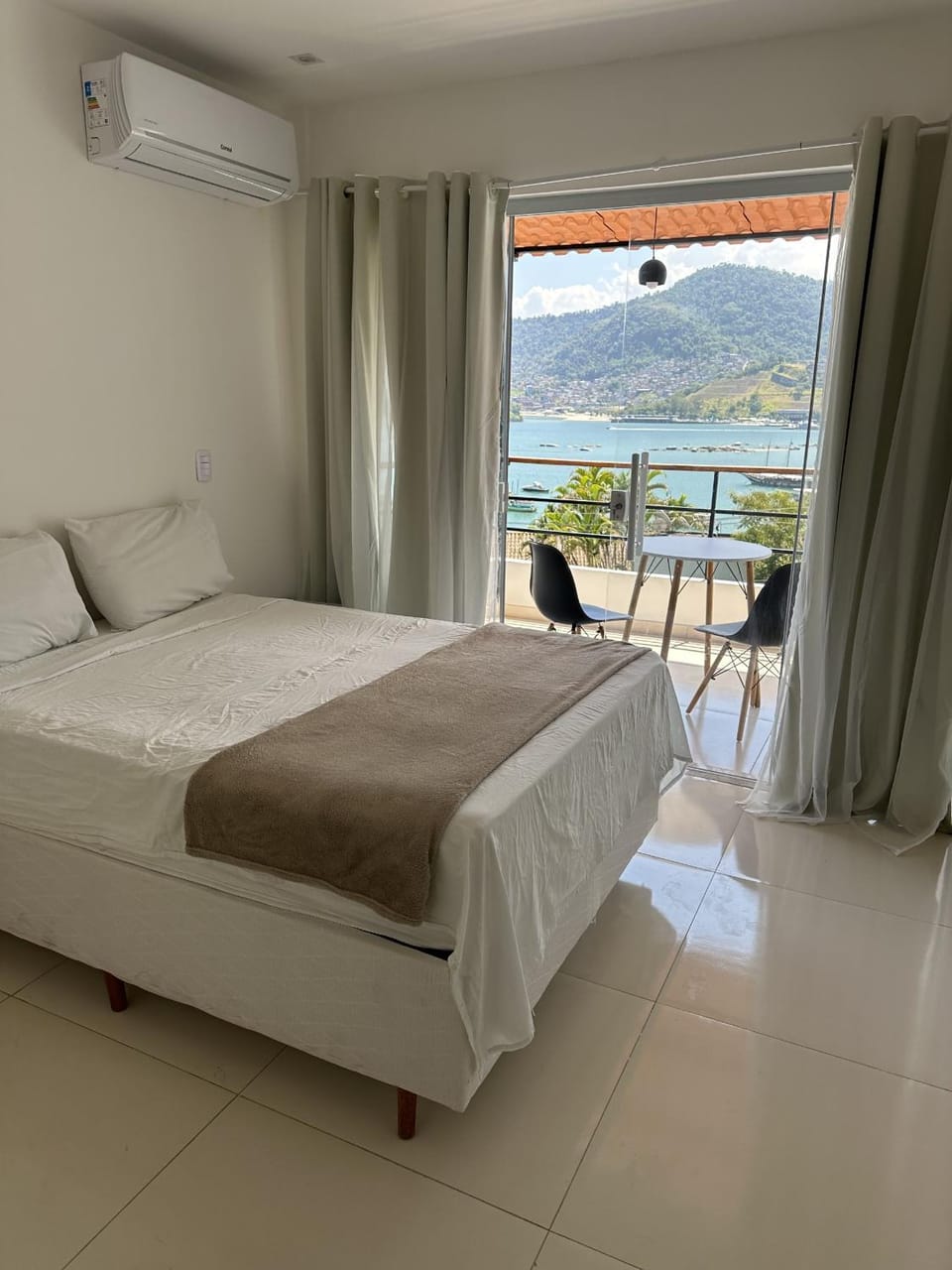 Apartamentos com vista para o Mar - Mirante do Marinas Apartment in Angra dos Reis