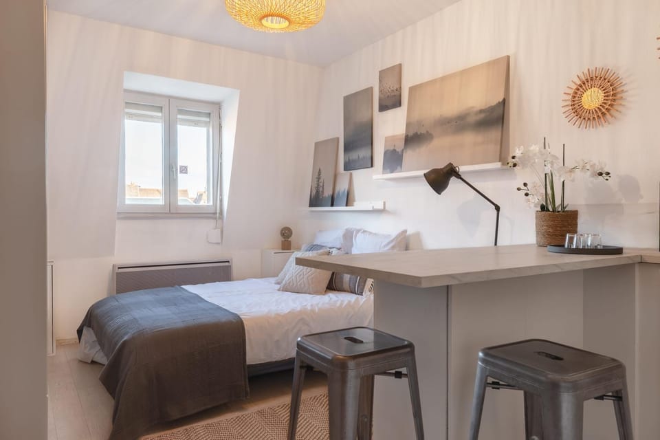 Travel Homes - The Trifel, 2min walk Little Venice Apartment in Colmar