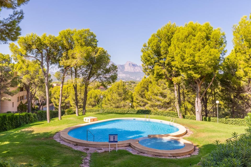 Property building, Swimming pool