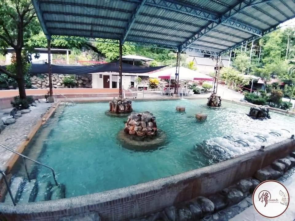 INUAN Hotspring Villa Bed and Breakfast in Kaohsiung