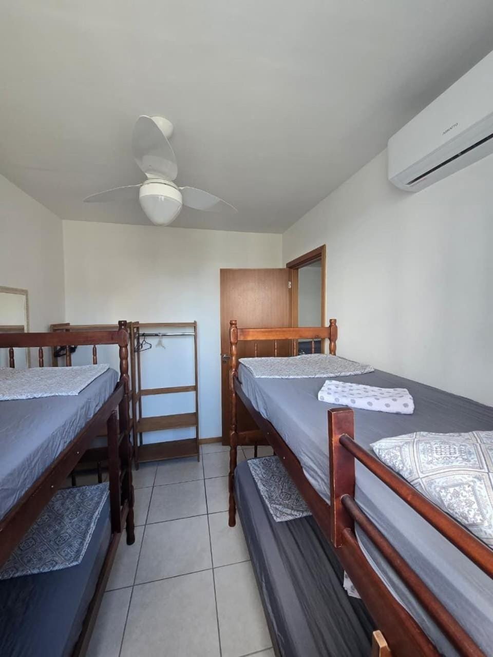 Bed, Photo of the whole room, Bedroom, bunk bed, fireplace, air conditioner
