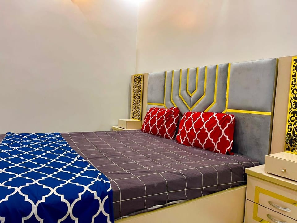 Gulshan Guest House Gulberg Town Bed and Breakfast in Karachi