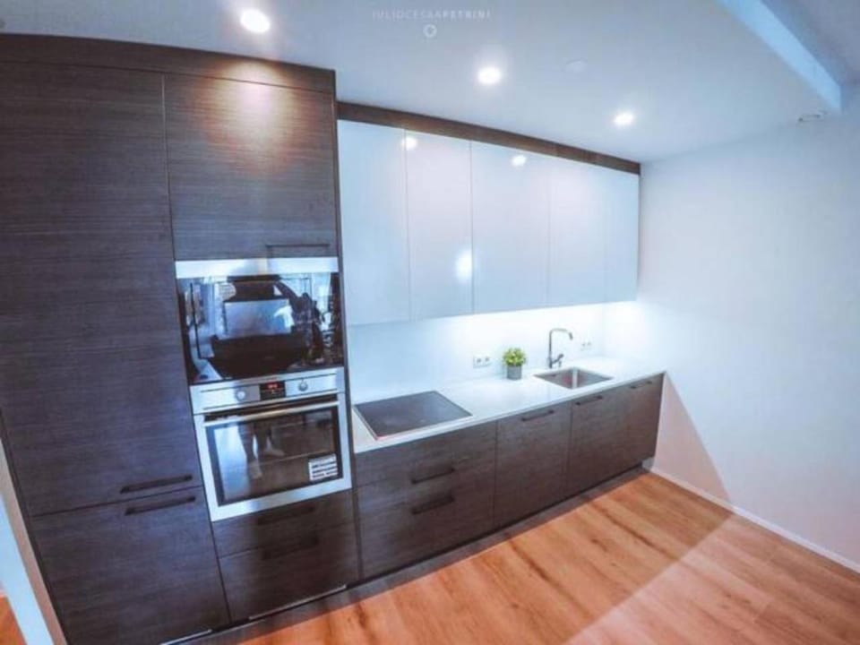 Luxury New Apt in Downtown (83 sqm) Apartment in Reykjavik