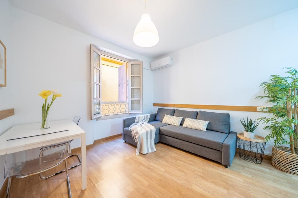 Facade/entrance, Living room, Seating area