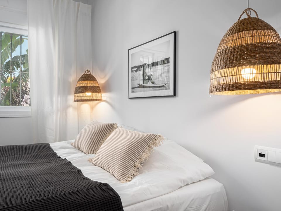 FRESH Renovated 2 bed Apt in best location RDR236 Apartment in Marbella