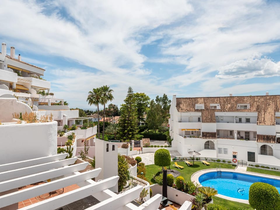 Property building, Pool view, Swimming pool