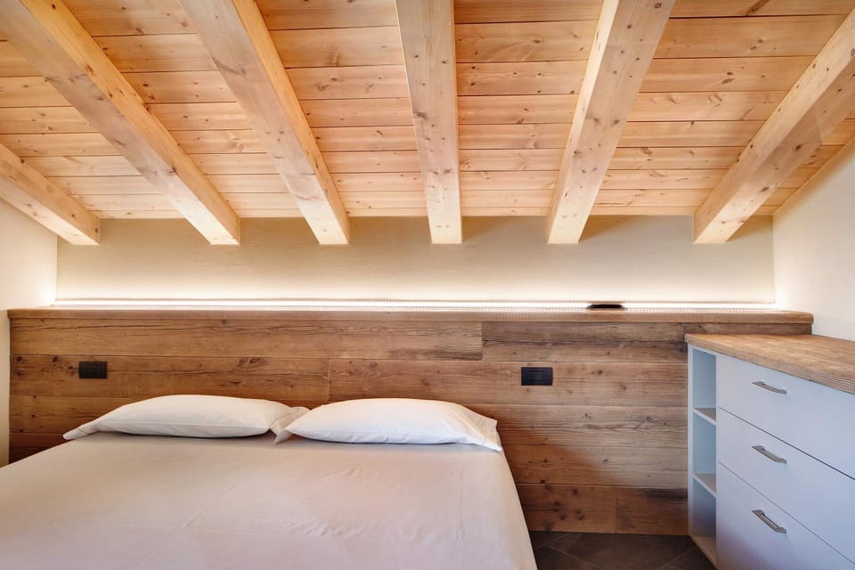 Property building, Living room, Bedroom