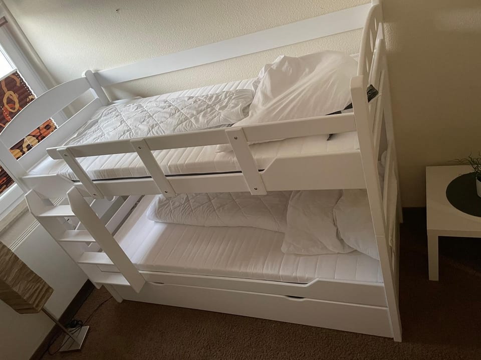 bunk bed