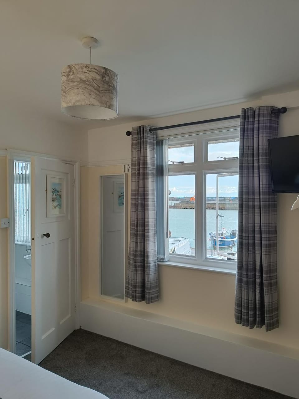 Bed, View (from property/room), Bedroom, Sea view