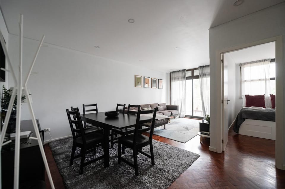 Living room, Photo of the whole room, Seating area, Dining area