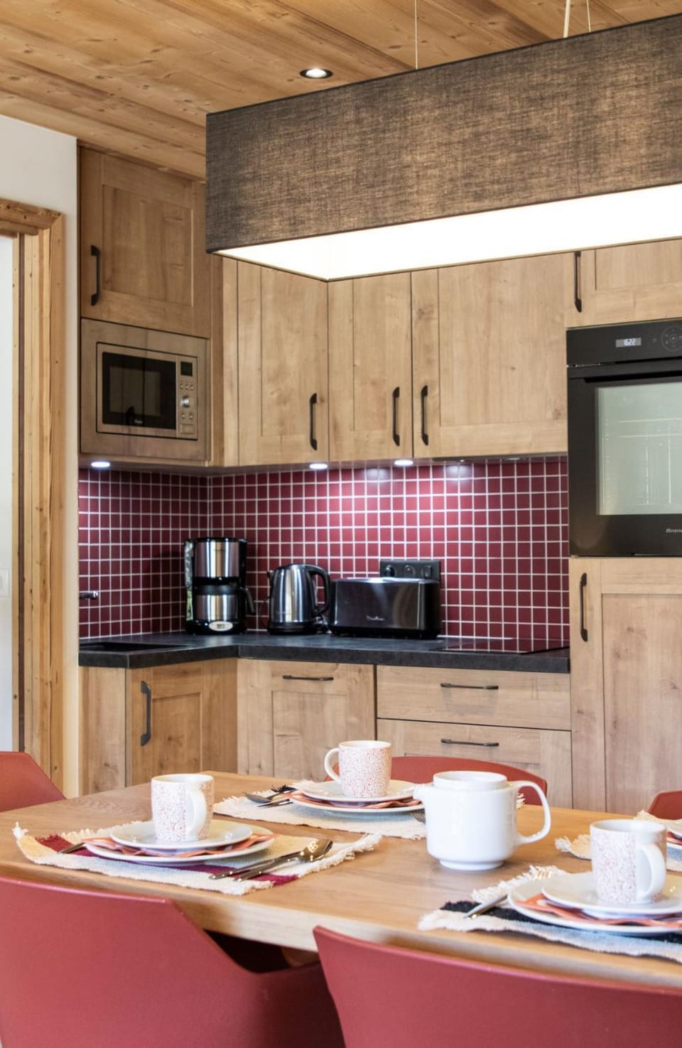 Kitchen or kitchenette, Dining area, stove, toaster