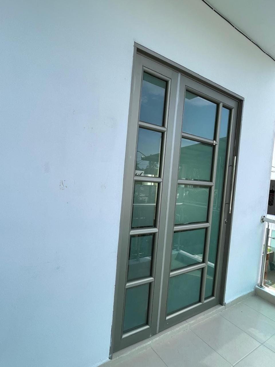 Facade/entrance