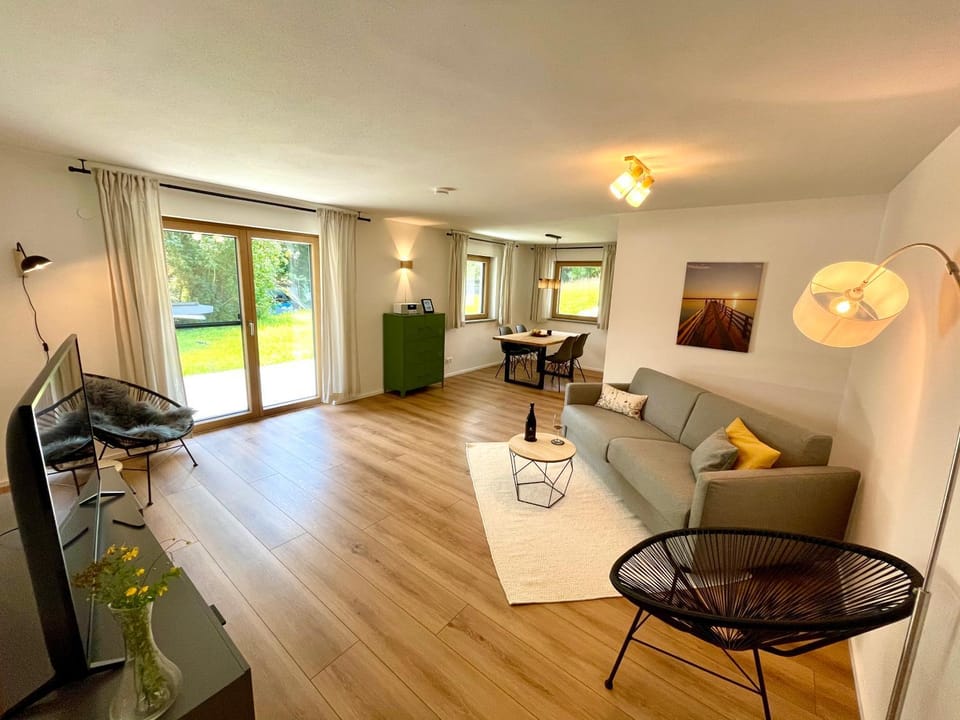 Living room, Seating area