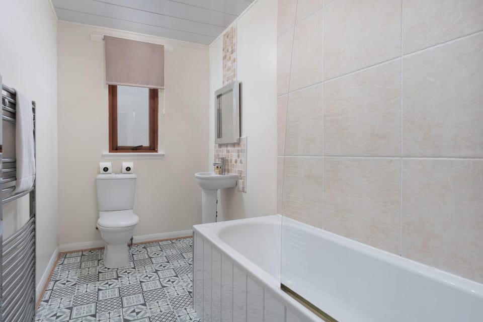 Prestwick Central - Donnini Apartments Apartment in England