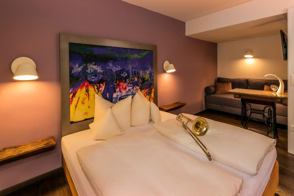 Bed, Photo of the whole room