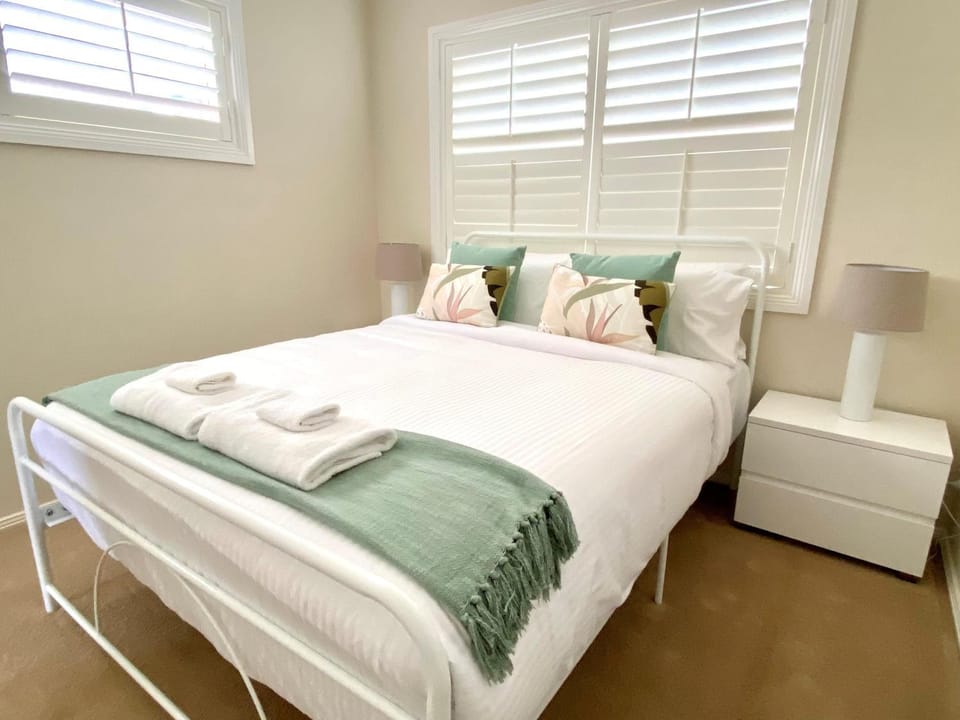 Bartletts Corner - Private Peaceful Studio Apartment in Orange