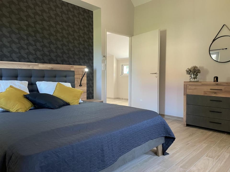 Gîte spacieux avec climatisation dans la campagne bourbonnaise - FR-1-489-339 House in Auvergne-Rhône-Alpes