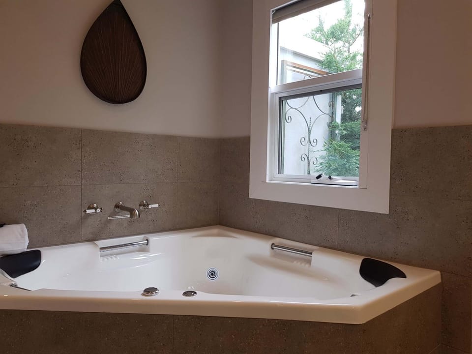 Hot Tub, Bathroom, Bath
