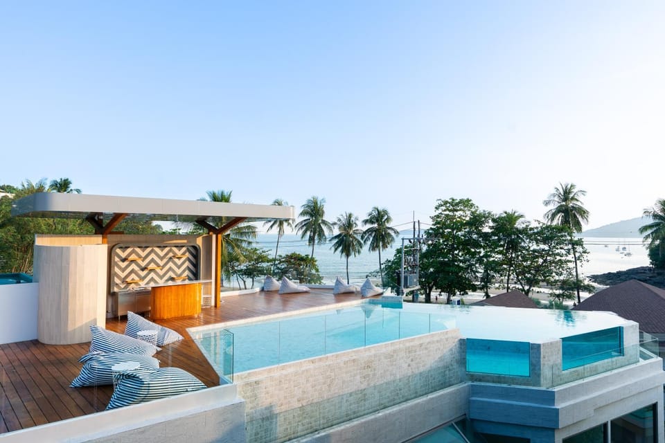 Pool view, Sea view, Swimming pool