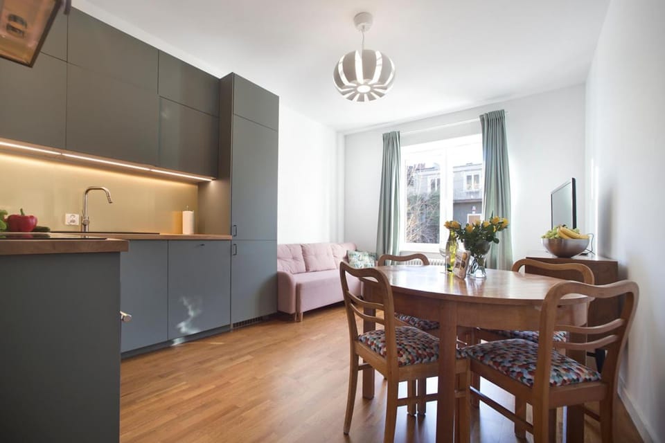Kitchen or kitchenette, Living room