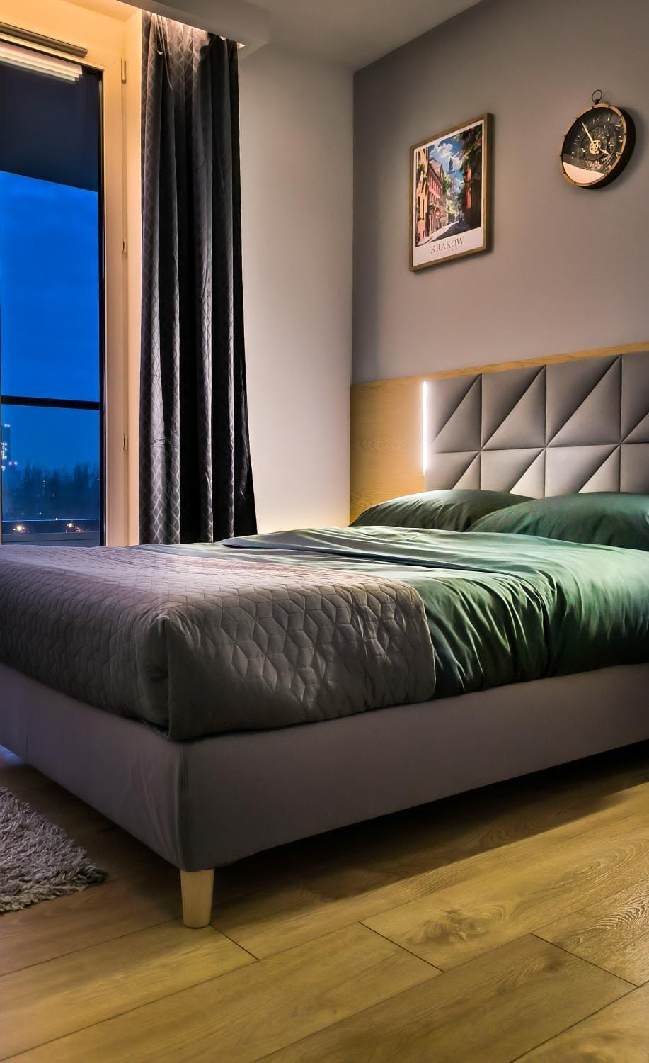 Bed, Photo of the whole room, Bedroom
