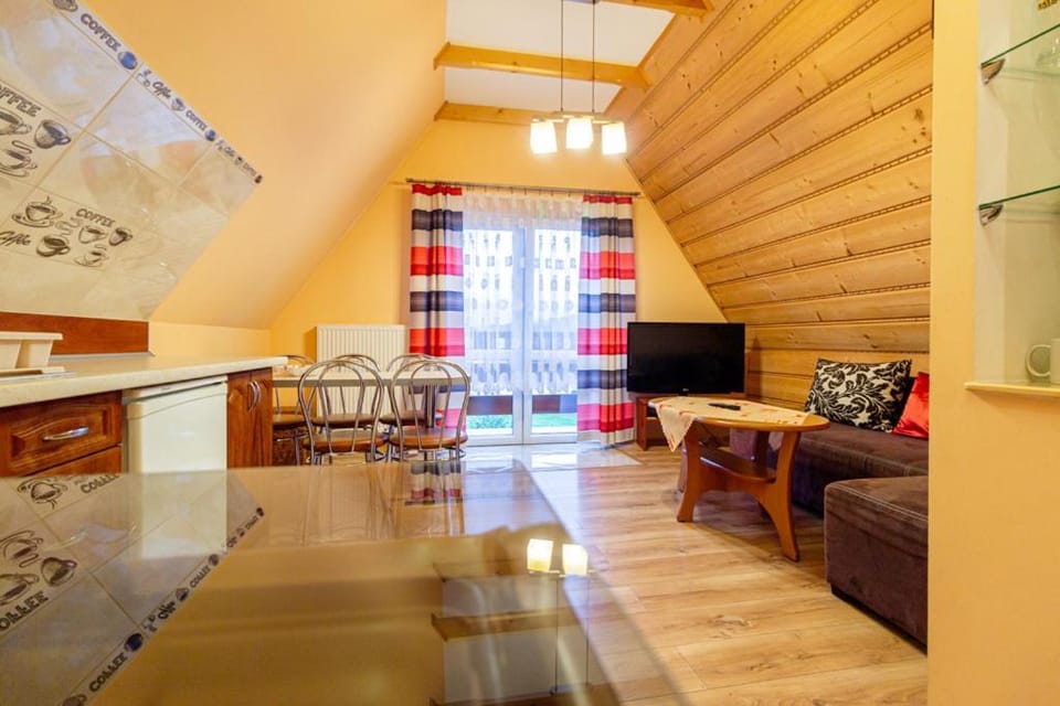 Słoneczny Dworek u Sarnów Apartment in Lesser Poland Voivodeship