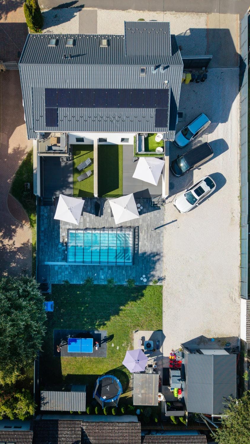 Property building, Swimming pool