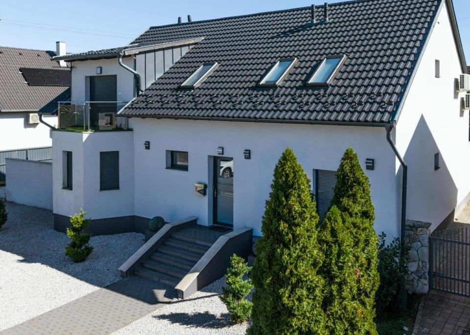 Property building, Street view