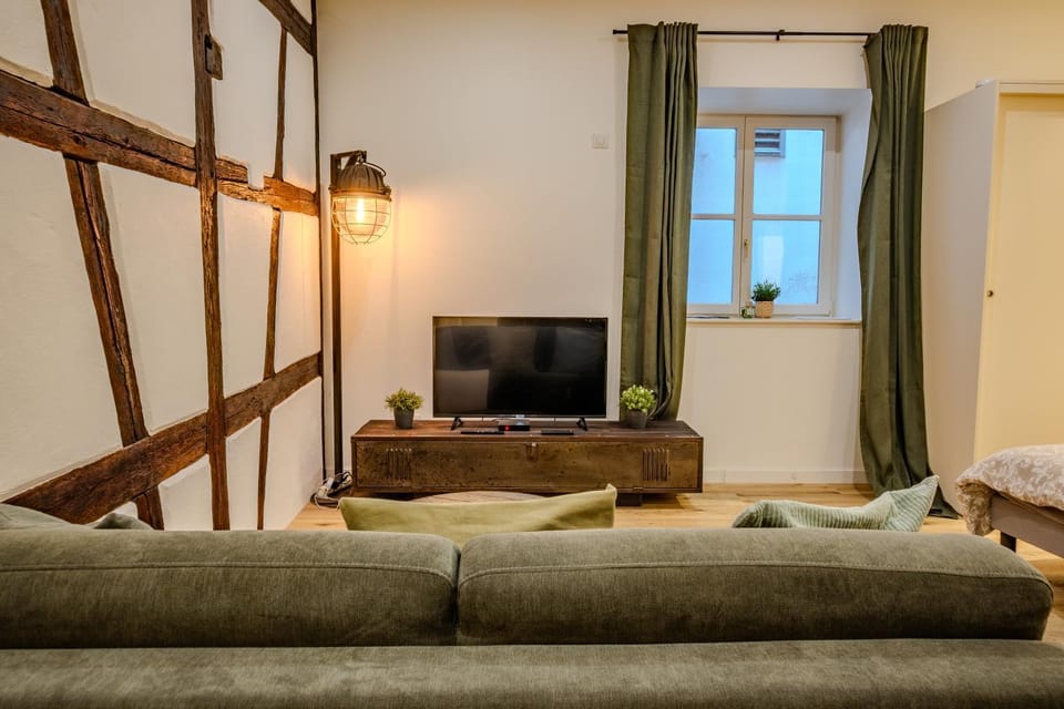 Communal lounge/ TV room, Living room