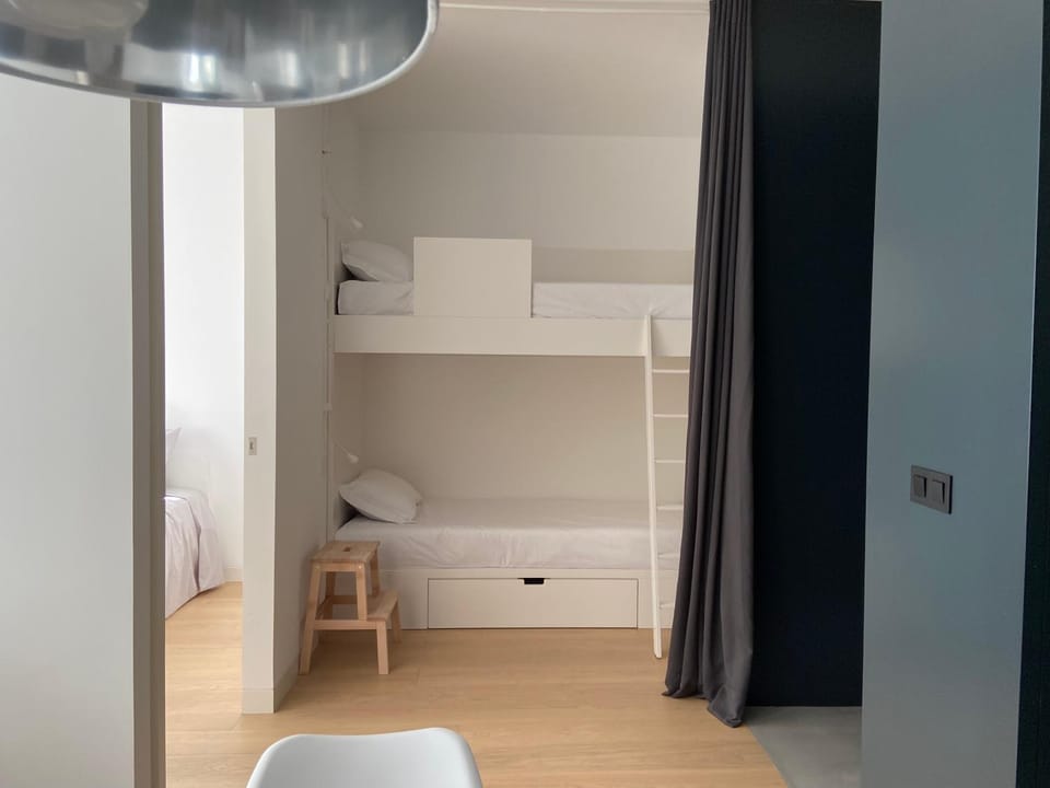 bunk bed