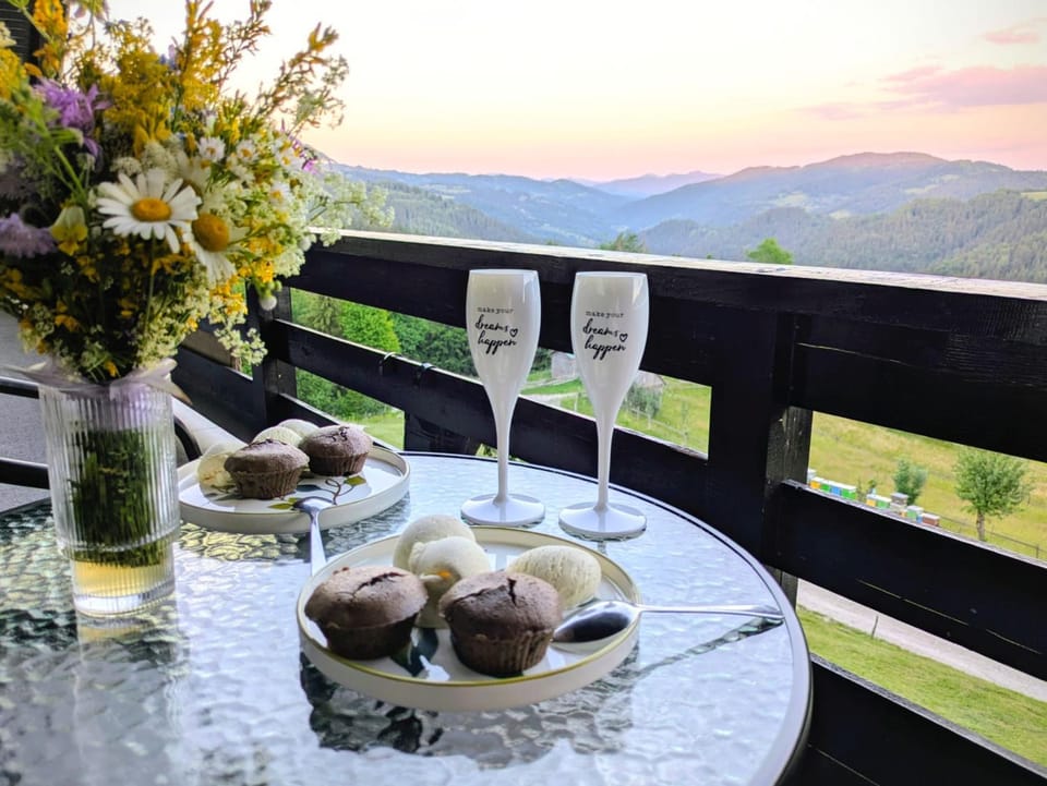 Pensiunea Agroturistica Acvila Apusenilor Bed and Breakfast in Cluj County