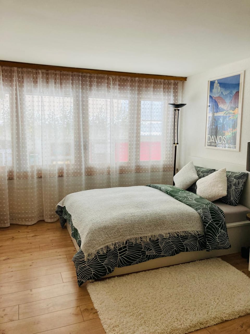 Bed, Photo of the whole room