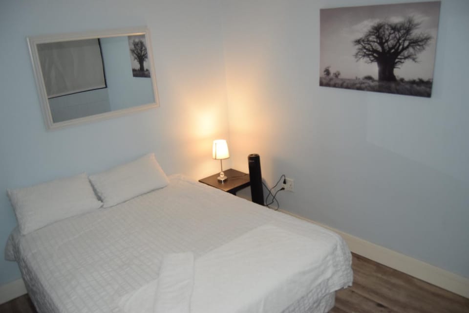 Bed, Night, Decorative detail, Bedroom