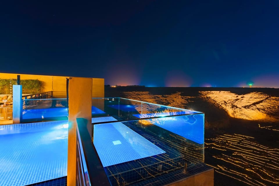Night, Natural landscape, Balcony/Terrace, Mountain view, Swimming pool