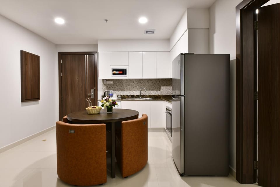 Kitchen or kitchenette, Living room