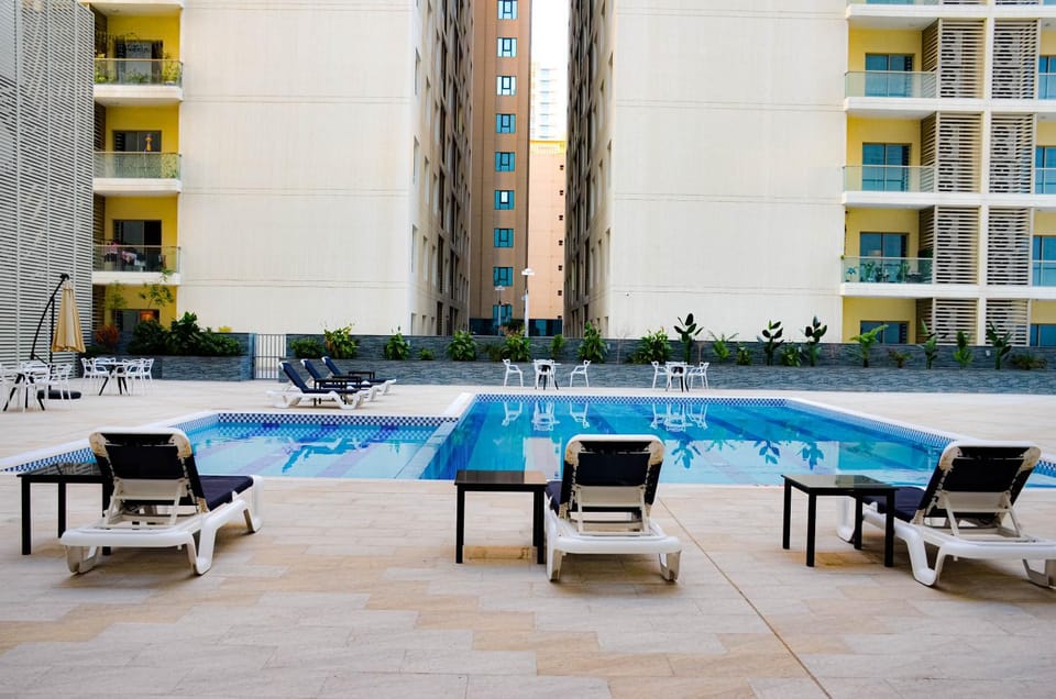 Property building, Swimming pool