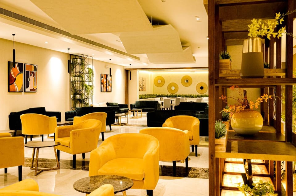 Restaurant/places to eat, Lobby or reception