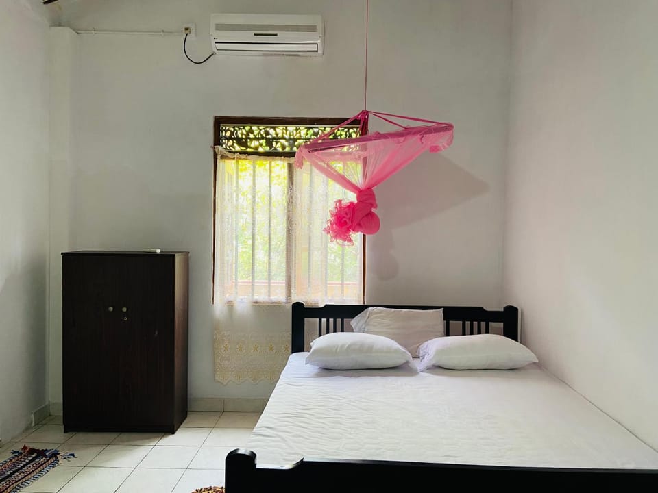 Chao Beach Villa Bed and Breakfast in Ahangama