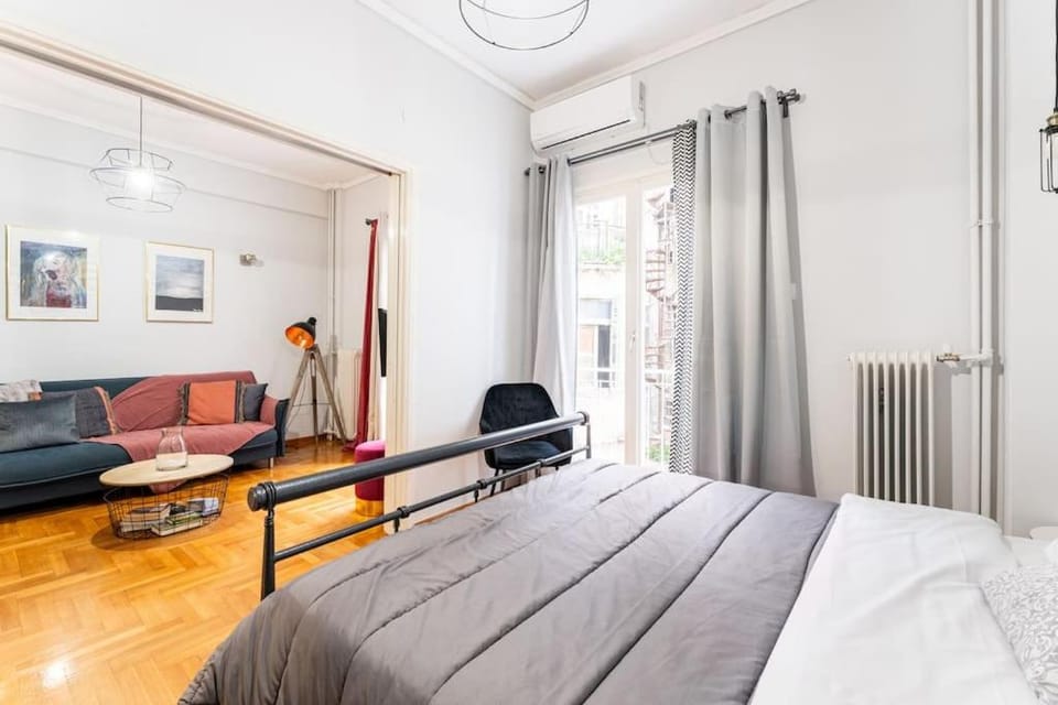 Downtown Cute Apt in the Heart of Plaka (+Netflix) Apartment in Plaka