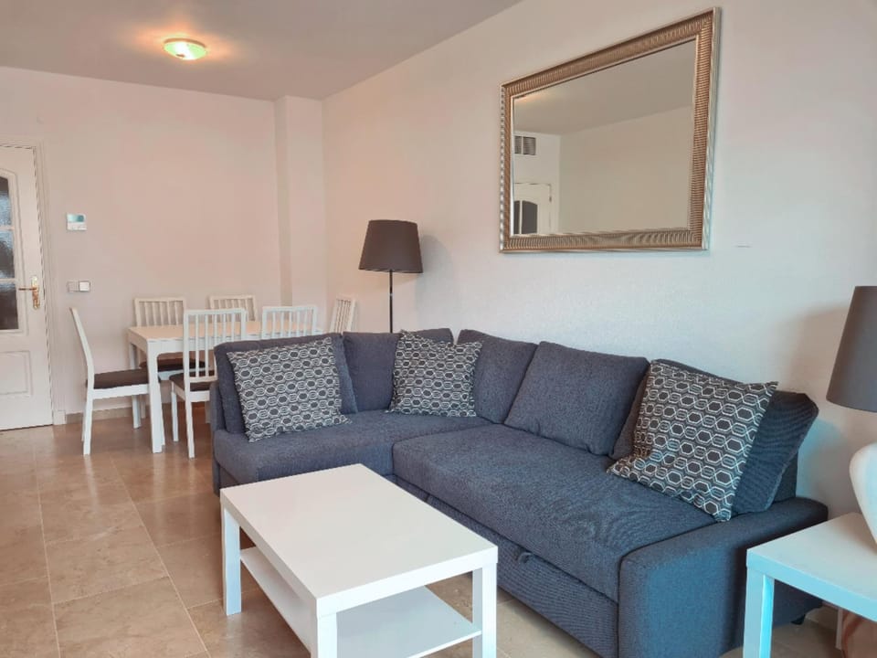 Lovely 2-Bed Apartment in Marina de la Duquesa Apartment in Costa del Sol