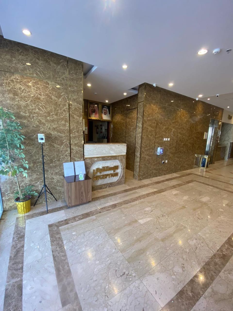 Facade/entrance, Lobby or reception