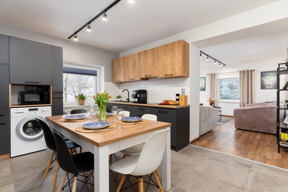 Coffee/tea facilities, Kitchen or kitchenette, dishwasher, pet friendly, stove, toaster, washing machine