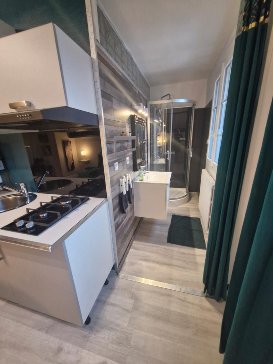 Studio et chambres d'hôtes les nuits de Gesnes Bed and Breakfast in Alençon