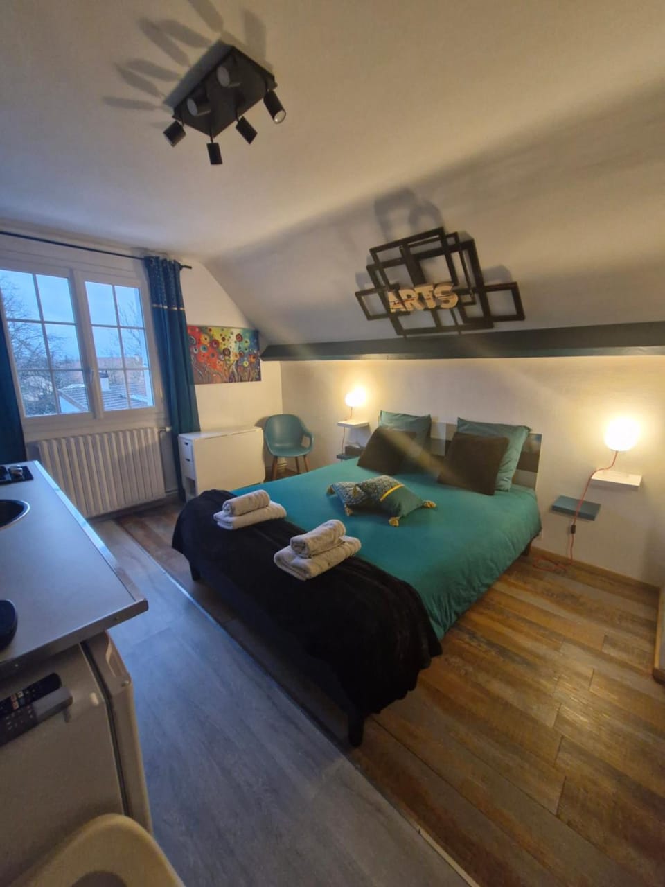 Studio et chambres d'hôtes les nuits de Gesnes Bed and Breakfast in Alençon