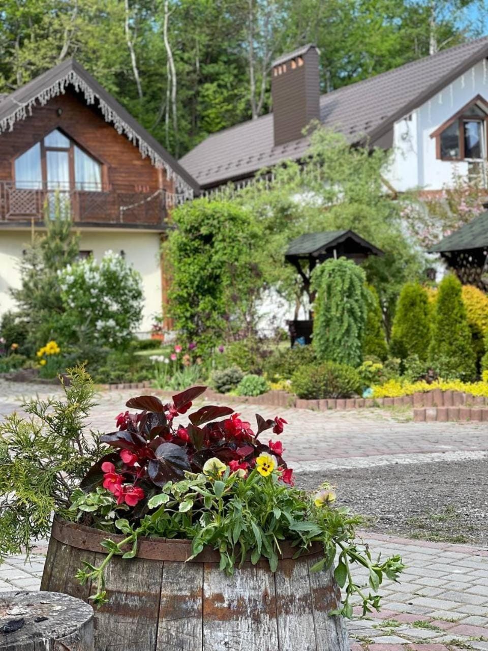 Property building, Garden