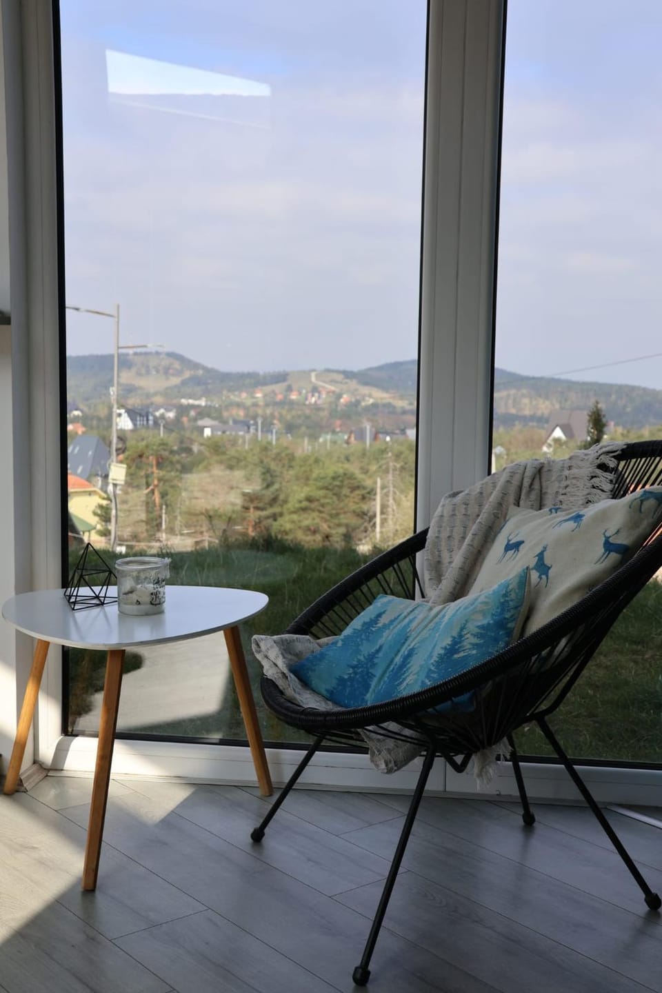 Natural landscape, View (from property/room), Living room, Mountain view