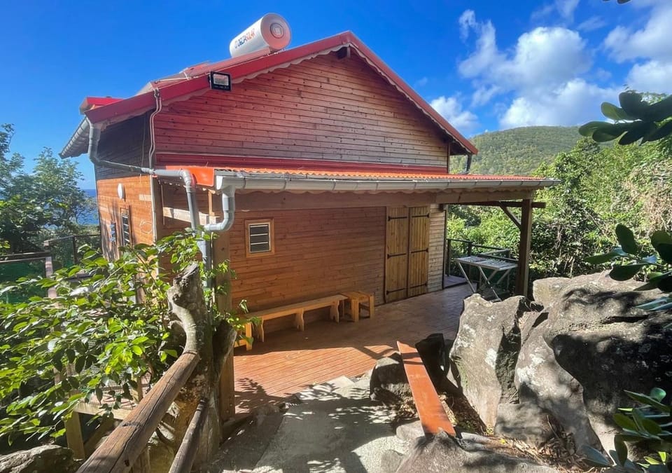 AYOUNAKA Chalet in Bouillante
