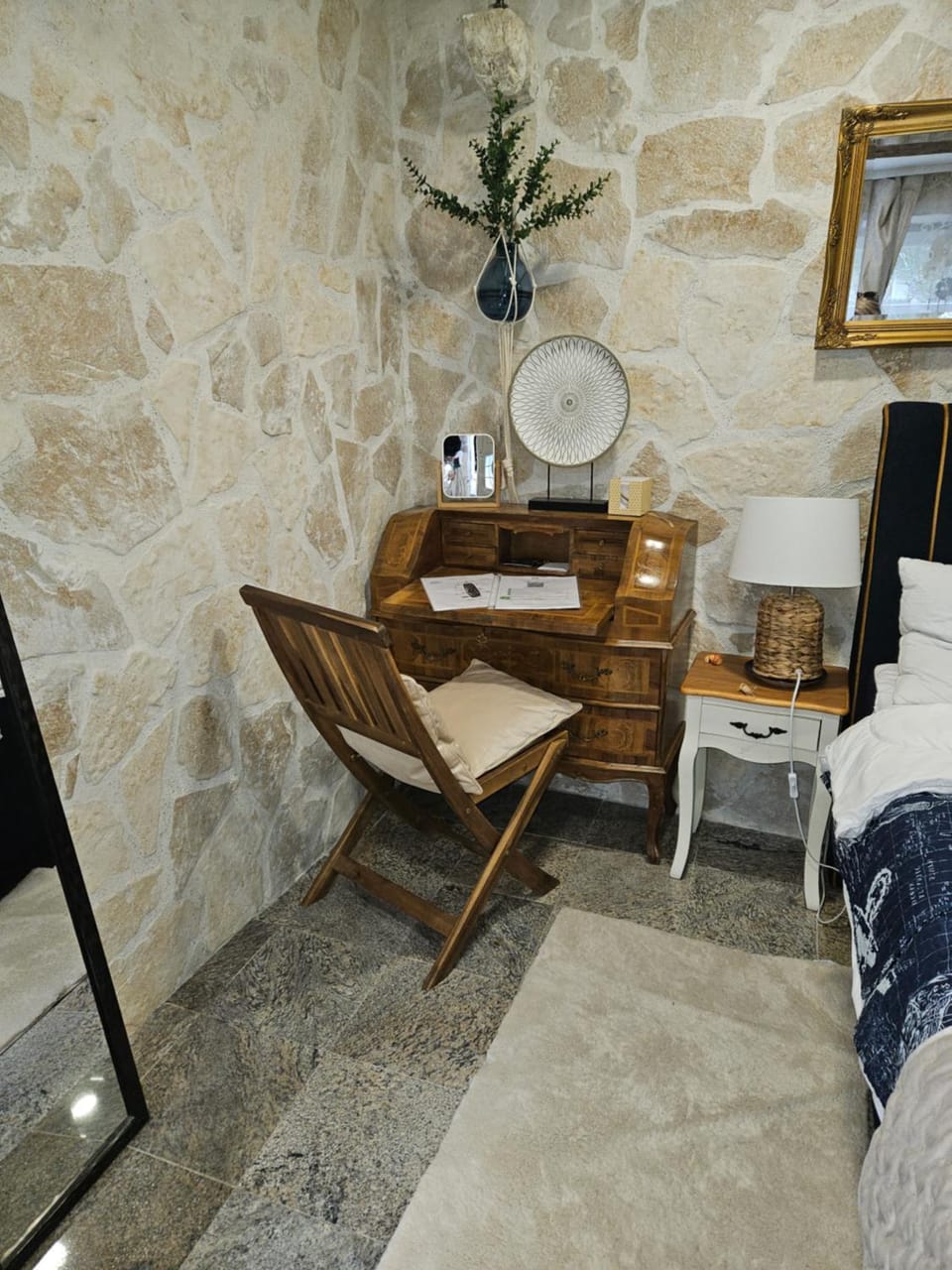 Stone studio Apartment in Zadar