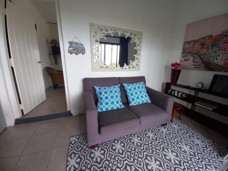 Ocean Rush Dolphin Apartment in KwaZulu-Natal